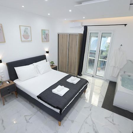 Apollo 2 Bd Jacuzzi Suite Ateny Zewnętrze zdjęcie