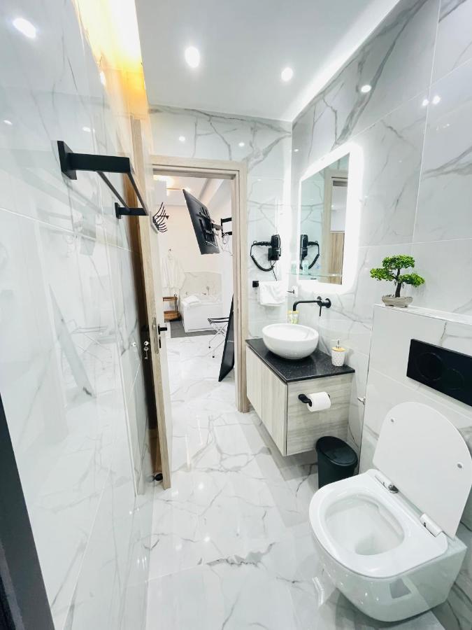 Apollo 2 Bd Jacuzzi Suite Ateny Zewnętrze zdjęcie