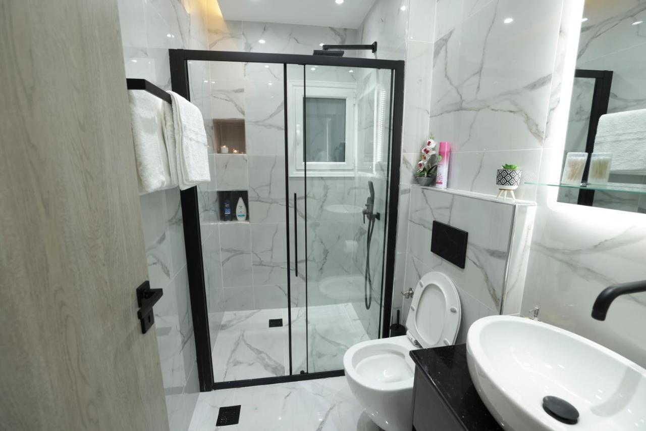 Apollo 2 Bd Jacuzzi Suite Ateny Zewnętrze zdjęcie
